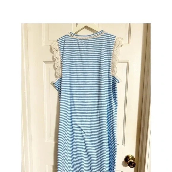 Lilly Pulitzer Agee Dress Blue White Stripe
Sleeveless Eyelet Lace Dress Sz XL - Picture 6 of 6